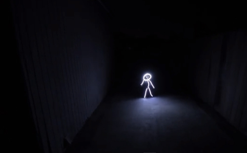 LED-barnet Zoey har blitt en hit på YouTube