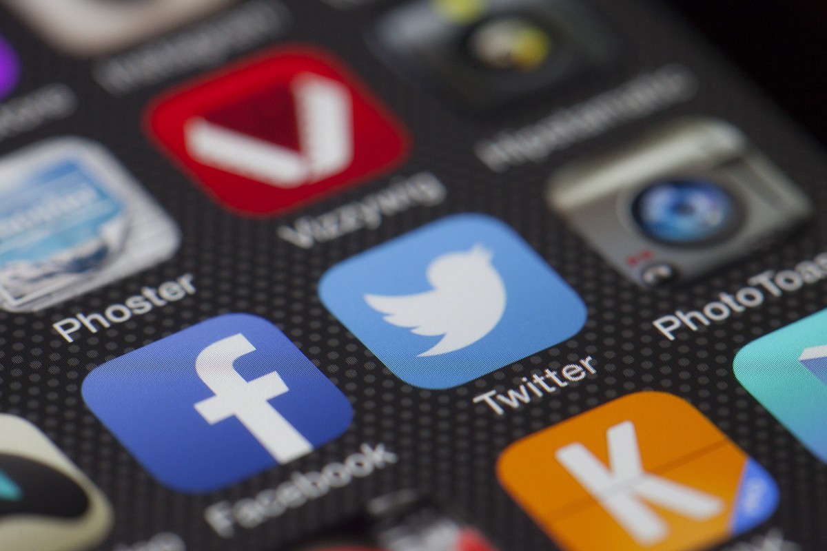 twitter-facebook
