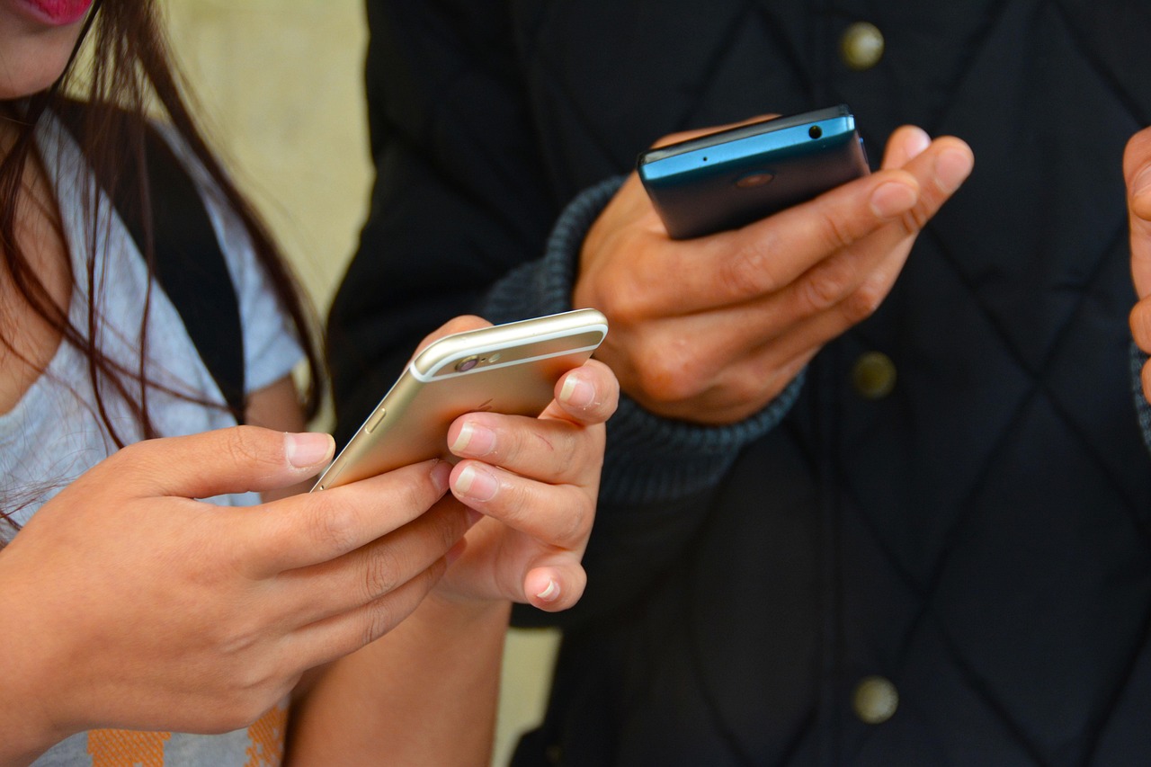 8 måter å sammenligne smarttelefoner for å få den beste